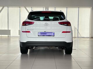 2018 Hyundai Tucson III Рестайлинг, белый, 2365000 рублей, вид 5
