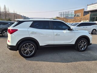 2023 SsangYong Korando IV, белый, 1700777 рублей, вид 4