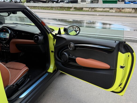 2021 Mini Cabrio Cooper S III Рестайлинг 2, зелёный, 3990000 рублей - вид 20