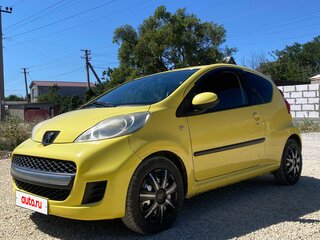 2010 Peugeot 107 I Рестайлинг, жёлтый, 501000 рублей, вид 1
