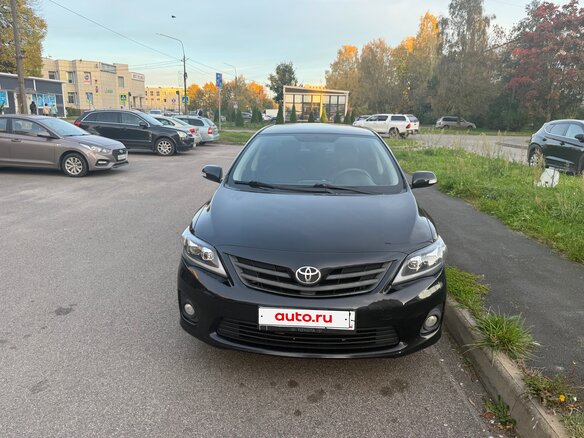 2011 Toyota Corolla X (E140, E150) Рестайлинг, чёрный, 1080000 рублей - вид 1