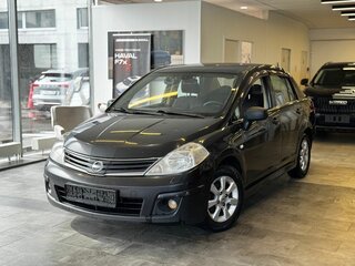 2010 Nissan Tiida I Рестайлинг, коричневый, 355000 рублей, вид 1