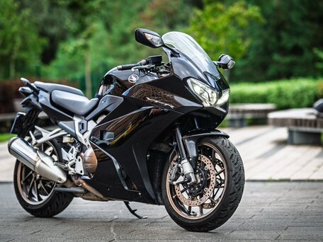 2014 Honda VFR 800, чёрный, 666000 рублей, вид 1