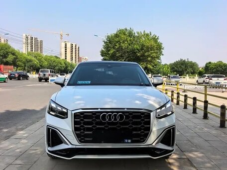 2023 Audi Q2 L 35 TFSI I Рестайлинг, белый, 2180812 рублей, вид 3