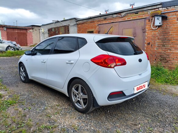 2014 Kia Ceed II, белый, 980000 рублей - вид 5
