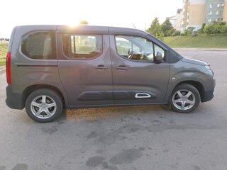 2020 Citroen Berlingo III, бежевый, 1300000 рублей, вид 2