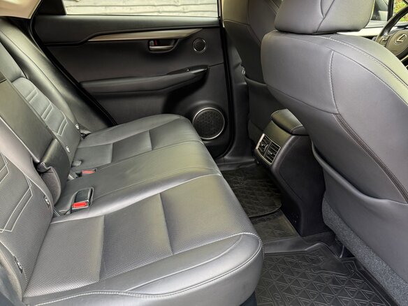 2021 Lexus NX 300 I Рестайлинг, чёрный, 3650000 рублей - вид 17