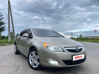 2011 Opel Astra J, бежевый, 600000 рублей, вид 2