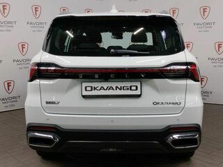 2026 Geely Okavango I Рестайлинг, белый, 3988990 рублей, вид 4