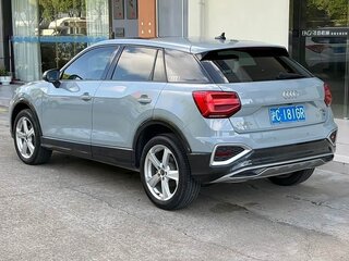 2022 Audi Q2 L 35 TFSI I Рестайлинг, серебристый, 1888777 рублей, вид 4