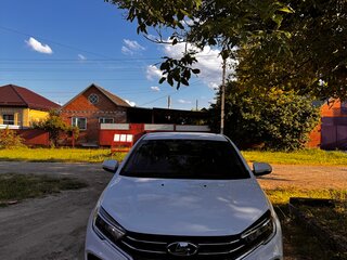2024 Lada (ВАЗ) Vesta I Рестайлинг (NG), белый, 1390000 рублей, вид 2