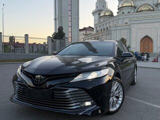 2019 Toyota Camry VIII (XV70), чёрный, 3150000 рублей, вид 3