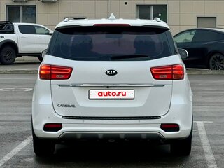 2020 Kia Carnival III, белый, 3000000 рублей, вид 5