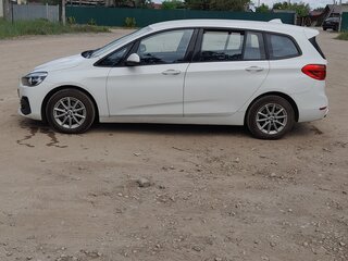 2019 BMW 2 серии Gran Tourer Gran Tourer 216d F46 Рестайлинг, белый, 1600000 рублей, вид 2