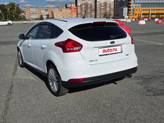 2015 Ford Focus III Рестайлинг, белый, 1080000 рублей, вид 4