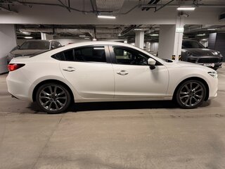 2016 Mazda 6 III (GJ) Рестайлинг, белый, 1725000 рублей, вид 4