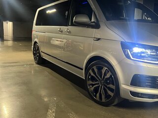 2018 Volkswagen Caravelle Long T6, серый, 8200000 рублей, вид 4