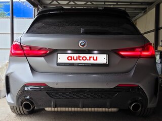 2022 BMW 1 серии M135i xDrive III (F40), серый, 4290000 рублей, вид 3