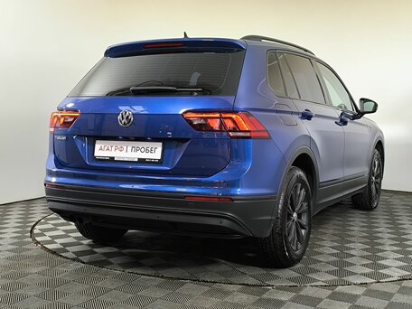 2020 Volkswagen Tiguan II, синий, 2170000 рублей, вид 4