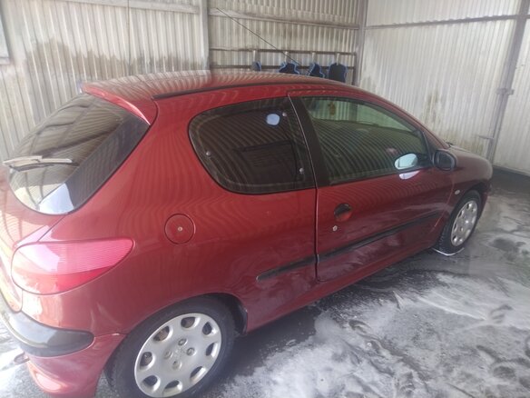 2001 Peugeot 206, красный, 230000 рублей - вид 1