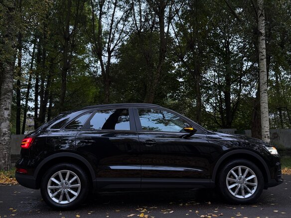 2017 Audi Q3 I (8U) Рестайлинг, чёрный, 2000000 рублей - вид 2