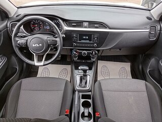 2021 Kia Rio IV Рестайлинг, белый, 1646000 рублей, вид 5