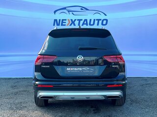 2020 Volkswagen Tiguan II, чёрный, 2597500 рублей, вид 4