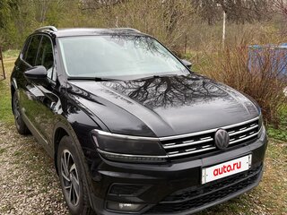 2018 Volkswagen Tiguan II, чёрный, 1790000 рублей, вид 3