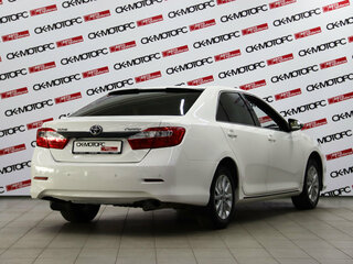 2014 Toyota Camry VII (XV50), белый, 1460650 рублей, вид 4
