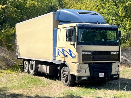 1998 DAF XF 95, бежевый, 2100000 рублей, вид 3