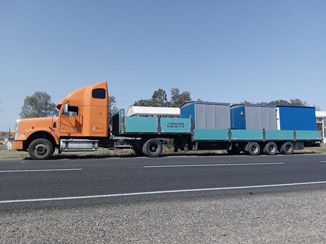2005 Freightliner FLD, золотистый, 850000 рублей, вид 1