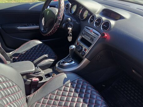 2009 Peugeot 308 I, красный, 430000 рублей, вид 4