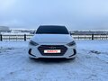 2017 Hyundai Elantra VI (AD), белый, 1400000 рублей - вид 2