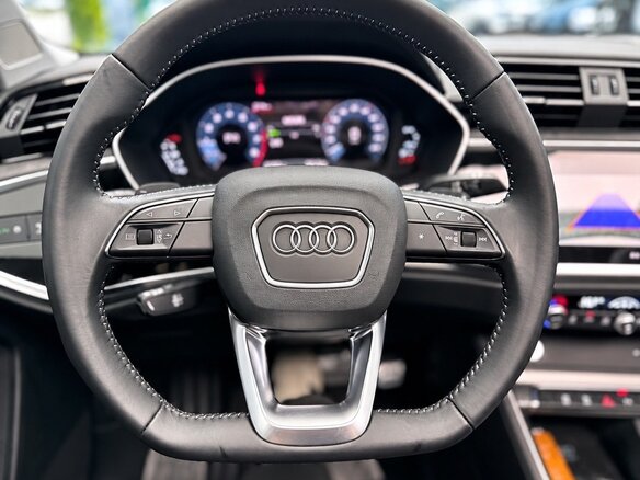 2023 Audi Q3 35 TFSI II (F3), белый, 2430000 рублей - вид 6