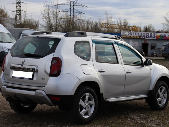 2017 Renault Duster I Рестайлинг, серебристый, 1299000 рублей - вид 4