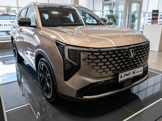 2026 Changan UNI-S I Рестайлинг, коричневый, 3249900 рублей, вид 2