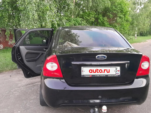2011 Ford Focus II Рестайлинг, чёрный, 575000 рублей - вид 5
