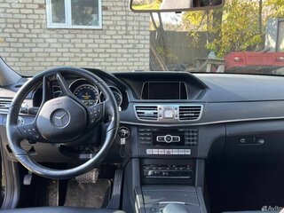 2015 Mercedes-Benz E-Класс 200 IV (W212, S212, C207) Рестайлинг, чёрный, 1600000 рублей, вид 3