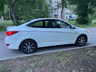 2016 Hyundai Solaris I Рестайлинг, белый, 1100000 рублей, вид 3