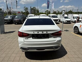 2026 Lada (ВАЗ) Vesta I Рестайлинг (NG), белый, 1785000 рублей, вид 5