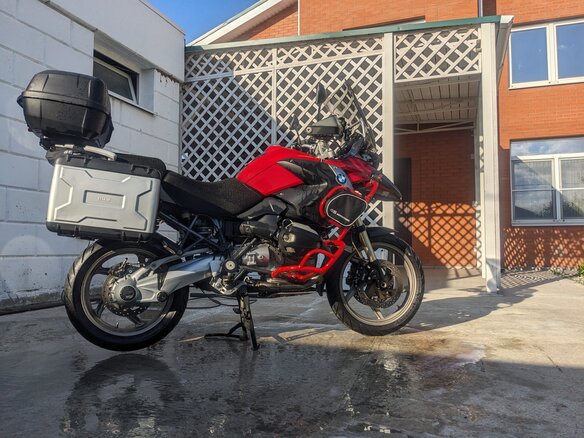 2010 BMW R 1200 GS, красный, 700000 рублей - вид 5