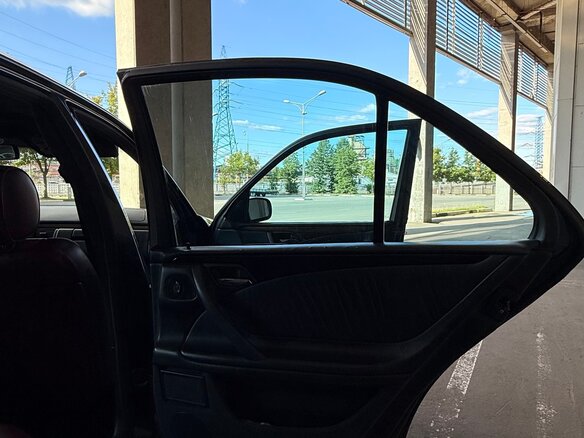 2001 Mercedes-Benz E-Класс 240 II (W210, S210) Рестайлинг, синий, 850000 рублей - вид 24