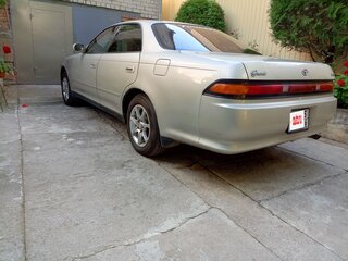 1993 Toyota Mark II VII (X90), серебристый, 650000 рублей, вид 3