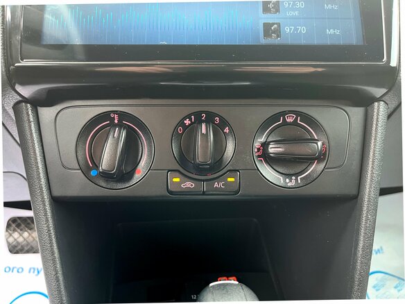 2017 Volkswagen Polo V Рестайлинг, чёрный, 1055900 рублей - вид 15