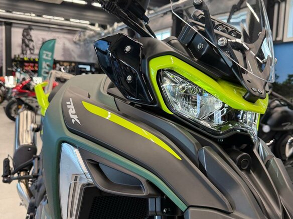 2026 Benelli TRK 702 X, зелёный, 739000 рублей - вид 14