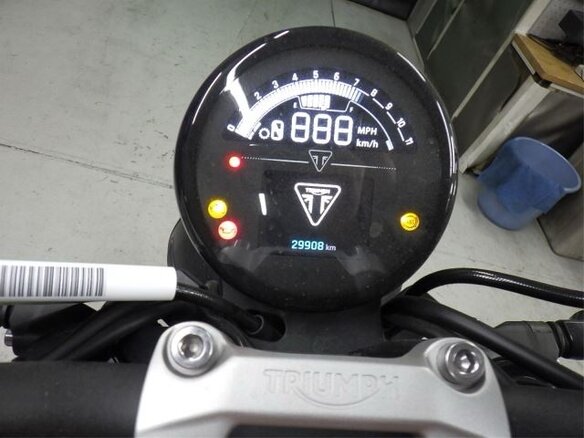 2023 Triumph Trident 660, оранжевый, 545000 рублей - вид 7