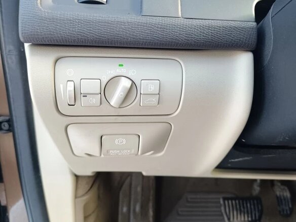 2012 Volvo XC60 I, коричневый, 1350000 рублей - вид 7
