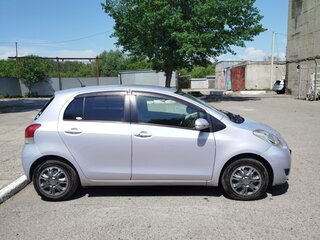 2008 Toyota Vitz II (XP90), серый, 515000 рублей, вид 4