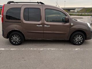 2012 Renault Kangoo II, коричневый, 599000 рублей, вид 4