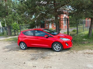 2019 Ford Fiesta Mk7, красный, 910000 рублей, вид 5